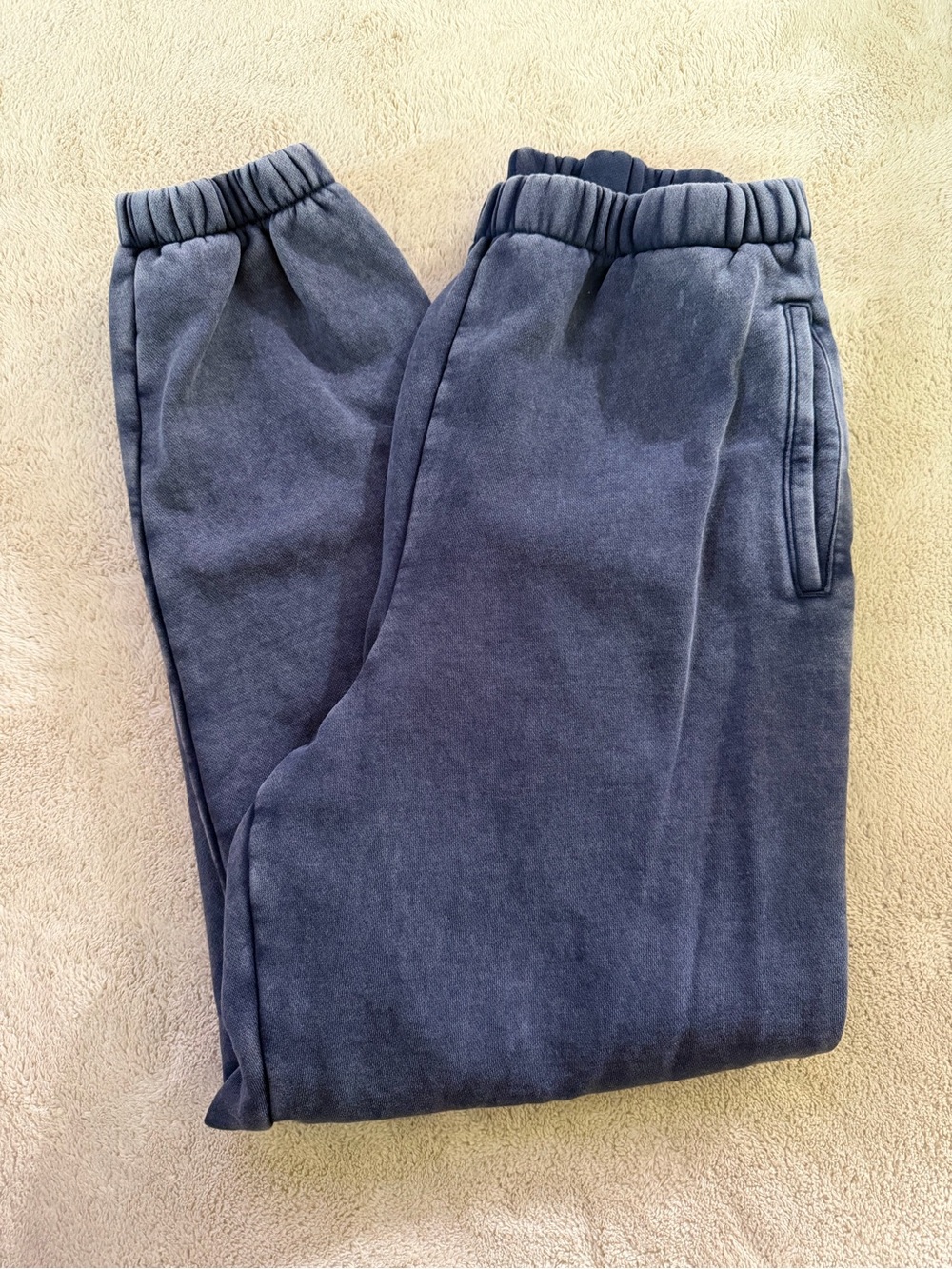 gap sweatpants - Picture 2 of 2